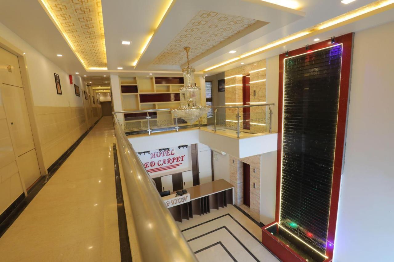 Hotel Sahib'S Red Carpet - Family & Corporate Hotel Chain Agra  Eksteriør billede