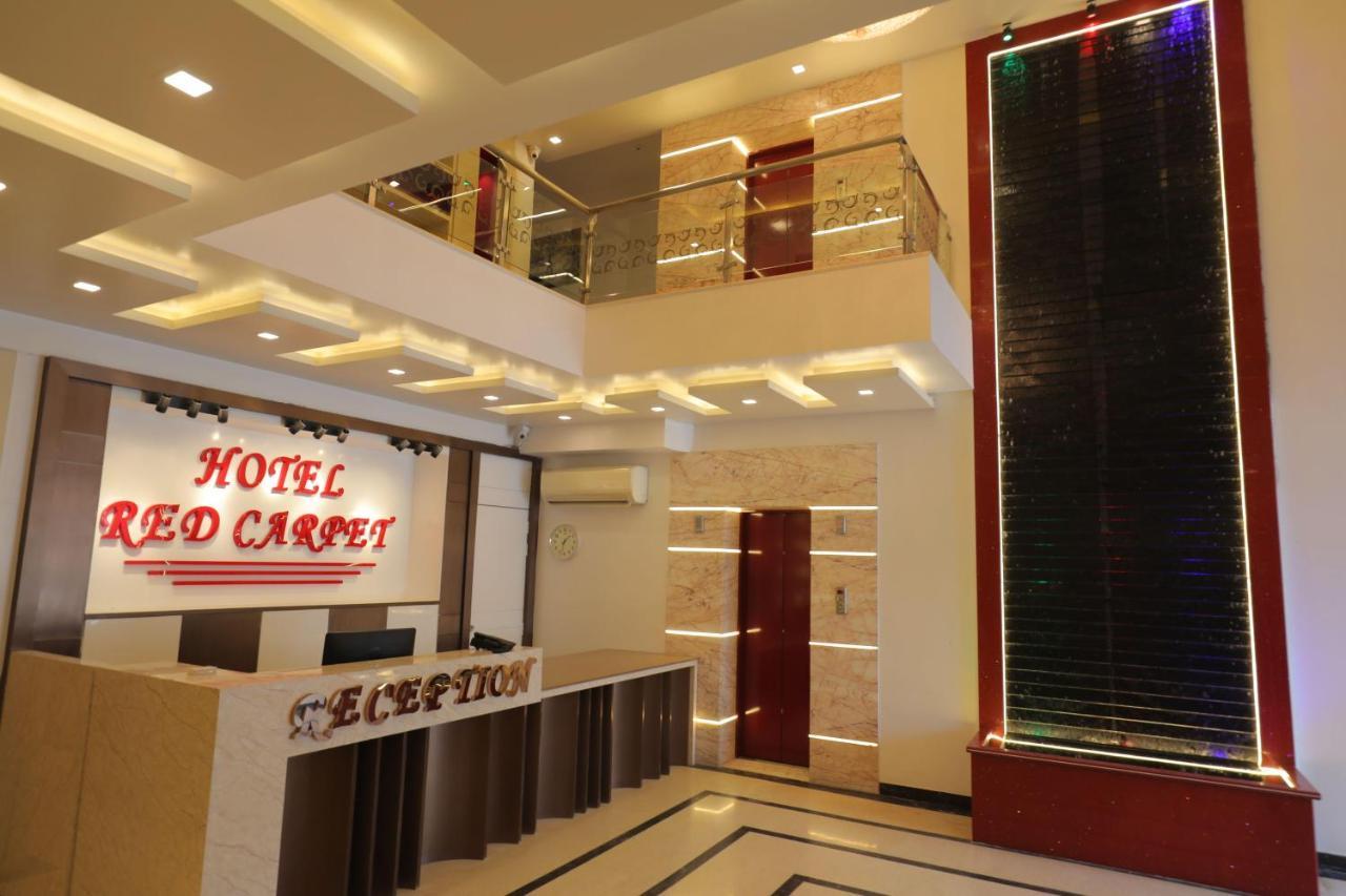 Hotel Sahib'S Red Carpet - Family & Corporate Hotel Chain Agra  Eksteriør billede